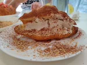 Pelusa at Ruta 42 in Lhospitalet De Llobregat