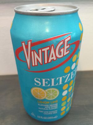 Drinks at Gnome Cafe in Charleston