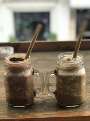 Smoothies  at Jalus Vegan Kitchen in Hanoi