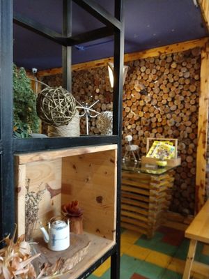 Salón at Jalus Vegan Kitchen in Hanoi