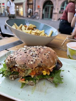 Burger with fries at Hans im Glück in Heidelberg