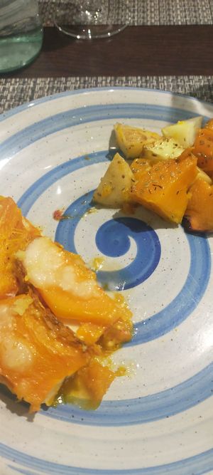 Parmigiana di zucca e contorno di zucca e patate at Vibrazioni Vegetali in Abbiategrasso