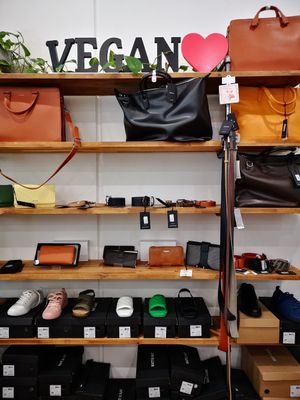 Matt & Nat! at La Vida Vegan Grocery in Subiaco