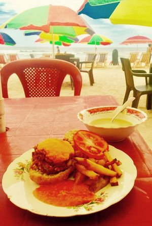 Vegan Burger on the Beach at Amor Infinito in Montanita