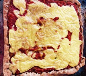 vegan cheese on brown flour pizza at Amor Infinito in Montanita