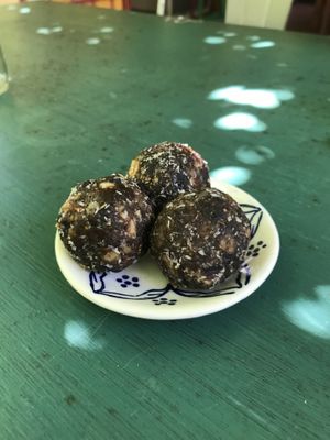 Vegan balls at La Cocina de Daksha in Tigre