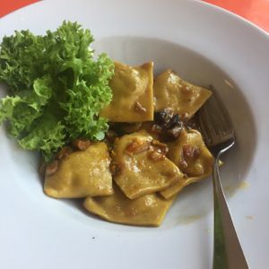 vegan shiitake ravioli  at Vegan Bueras in Santiago