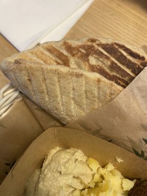 Pita  at Nun in Milan
