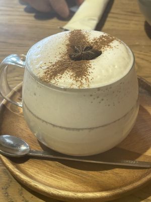 Latte  at La Ronronnerie in Nice