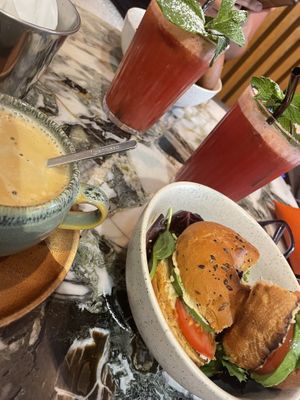   at La Ronronnerie in Nice