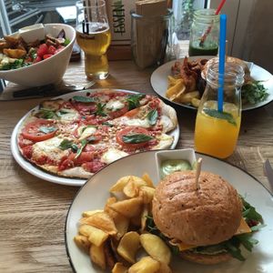   at Froindlichst - Winterhude in Hamburg