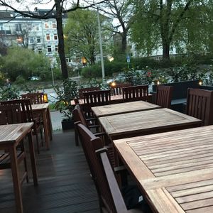 outside seating at Froindlichst - Winterhude in Hamburg