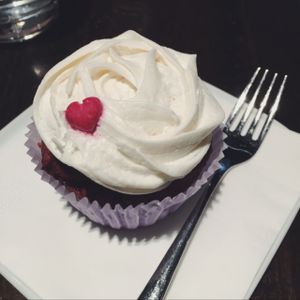 vegan cupcake at Lima Limon in Bremgarten