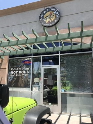 Store front at Simon's Hot Dogs in Scottsdale