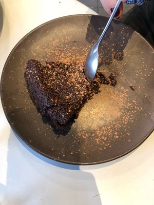 Mi cuit au chocolat sans gluten  at Against the Grain in Lyon