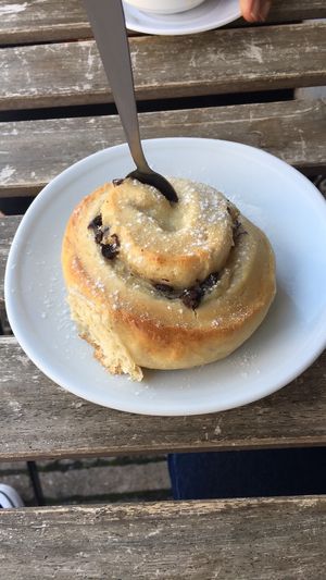 Roulé crème pâtissière et pépites de chocolat  at Against the Grain in Lyon