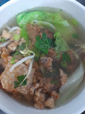 With soup at Daily Green 吉祥素 - Aljunied in Central Singapore