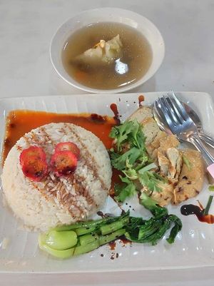 Vegetarian chicken rice at Daily Green 吉祥素 - Aljunied in Central Singapore