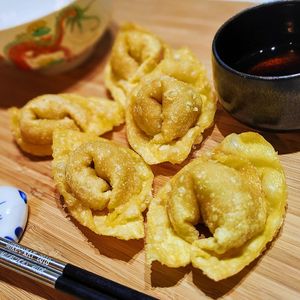 Pork & Chive Crispy Wonton at Woking Amazing in Northcote