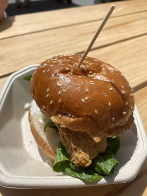 Lemon Chicken Fusion Burger 🤩😋  at Woking Amazing in Northcote