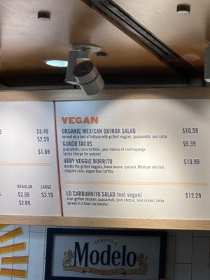 Clearly marked options   at ORD - Burrito Beach & B Smooth - T3 in Chicago