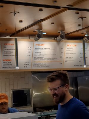 Clearly marked vegan options at ORD - Burrito Beach & B Smooth - T3 in Chicago