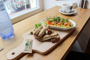 breakfast - scrambled tofu at Etnosvet Bistro in Prague