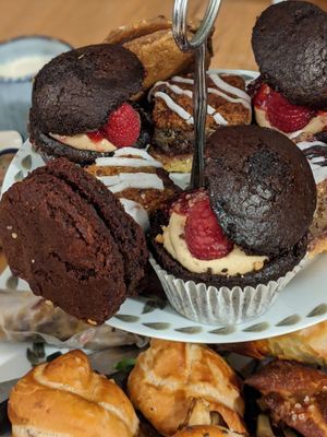 Vegan afternoon tea take away at Casa Angelina in Edinburgh