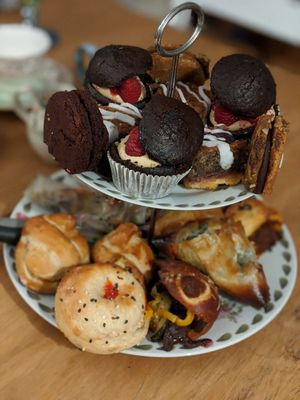 Take away vegan afternoon tea at Casa Angelina in Edinburgh