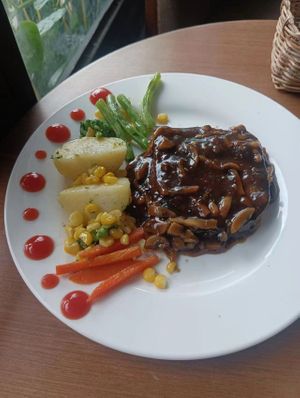 Great texture, nasty-tasting sauce at LN Fortunate Coffee - Jogja in Yogyakarta