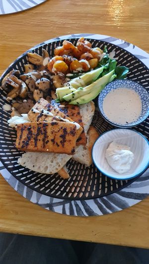 Breakfast plate at Diggers Vegie Kitchen in Anglesea