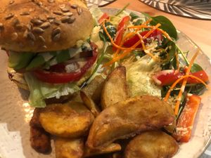Burger at Diggers Vegie Kitchen in Anglesea