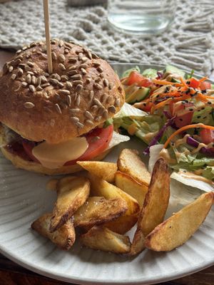 Purple Burger   at Diggers Vegie Kitchen in Anglesea