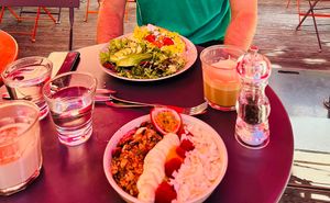 Breakfast in bred (top) and açai bowl   at Mahalo - Hornsgatan in Stockholm
