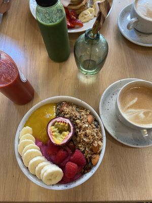 Pitaya bowl with yogi topping  at Mahalo - Hornsgatan in Stockholm