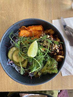 Tempehtation Island  at Mahalo - Hornsgatan in Stockholm