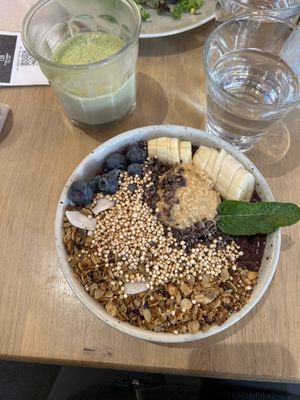 Acai with ”mahalo” topping   at Mahalo - Hornsgatan in Stockholm
