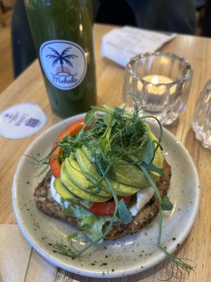 Avo sandwich with cashew cream cheese and matcha juicee  at Mahalo - Hornsgatan in Stockholm