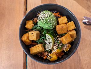 glass noodle bowl at Mahalo - Hornsgatan in Stockholm