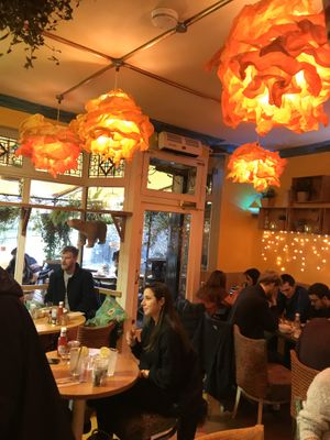 Cuteee at The Bristolian in Bristol