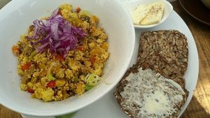 tofu scrambled  at GustaV in Salzburg