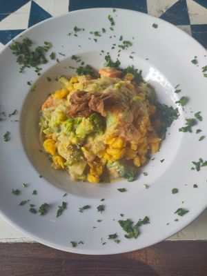 Kürbis-Spätzle mit Brokkoli, Rahmsauce und karamellisierten Zwiebeln at GustaV in Salzburg