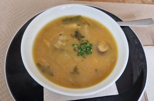 Brou mineralitzant amb wakame i verdura at Kombu in Sant Cugat Del Valles