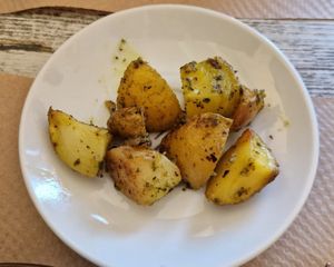 Patates braves d'aperitiu at Kombu in Sant Cugat Del Valles