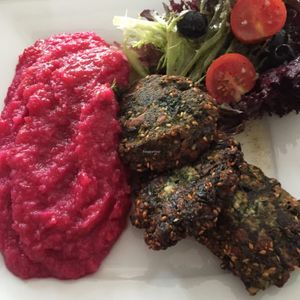 spinach and tofu cutlets with beetroot sauce at Dziupla in Sopot