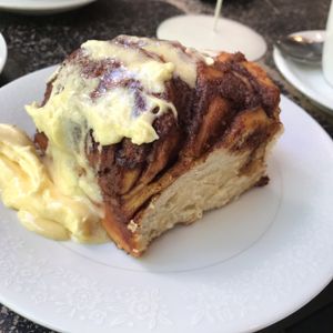Cinnamon roll at Sweet Release in Wellington