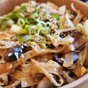 Yakisoba at Tofu An in Binyamina