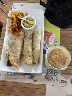 Vegetarian, starts with Q.. something. Sorry. 🫣 #Veganuary at 100% Natural in Cancun