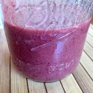 Frozen berry shake at 100% Natural in Cancun