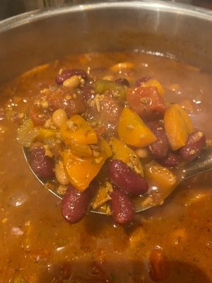 vegan chili at Cafe Oranje in Hamilton